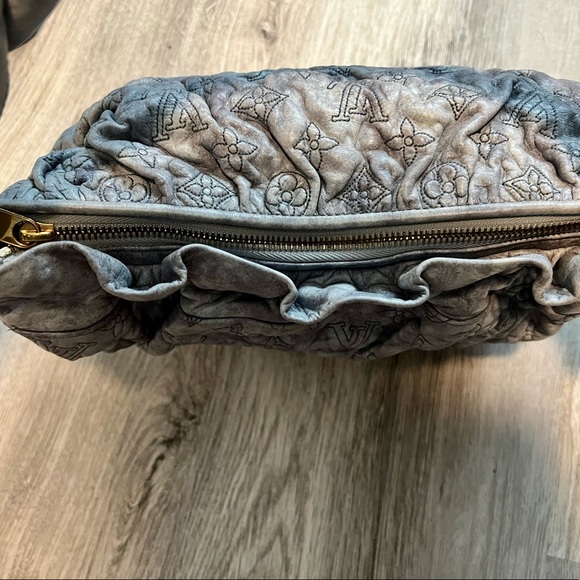 DEAL!!! Authentic Louis Vuitton Grey LE Monogram Olympe Nimbus PM Bag - Picture 7 of 7